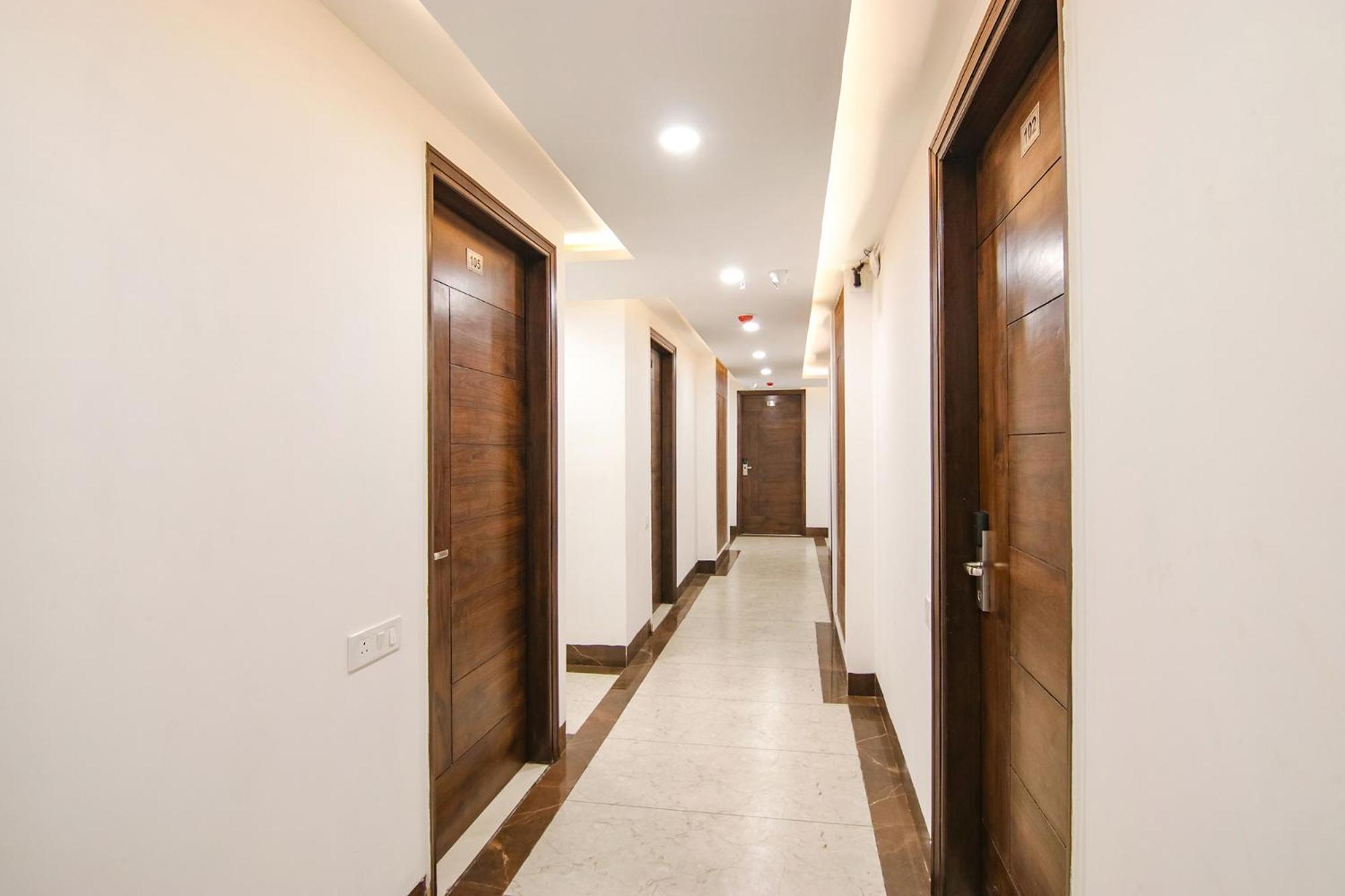 Fabhotel Prism Grand Zirakpur Buitenkant foto