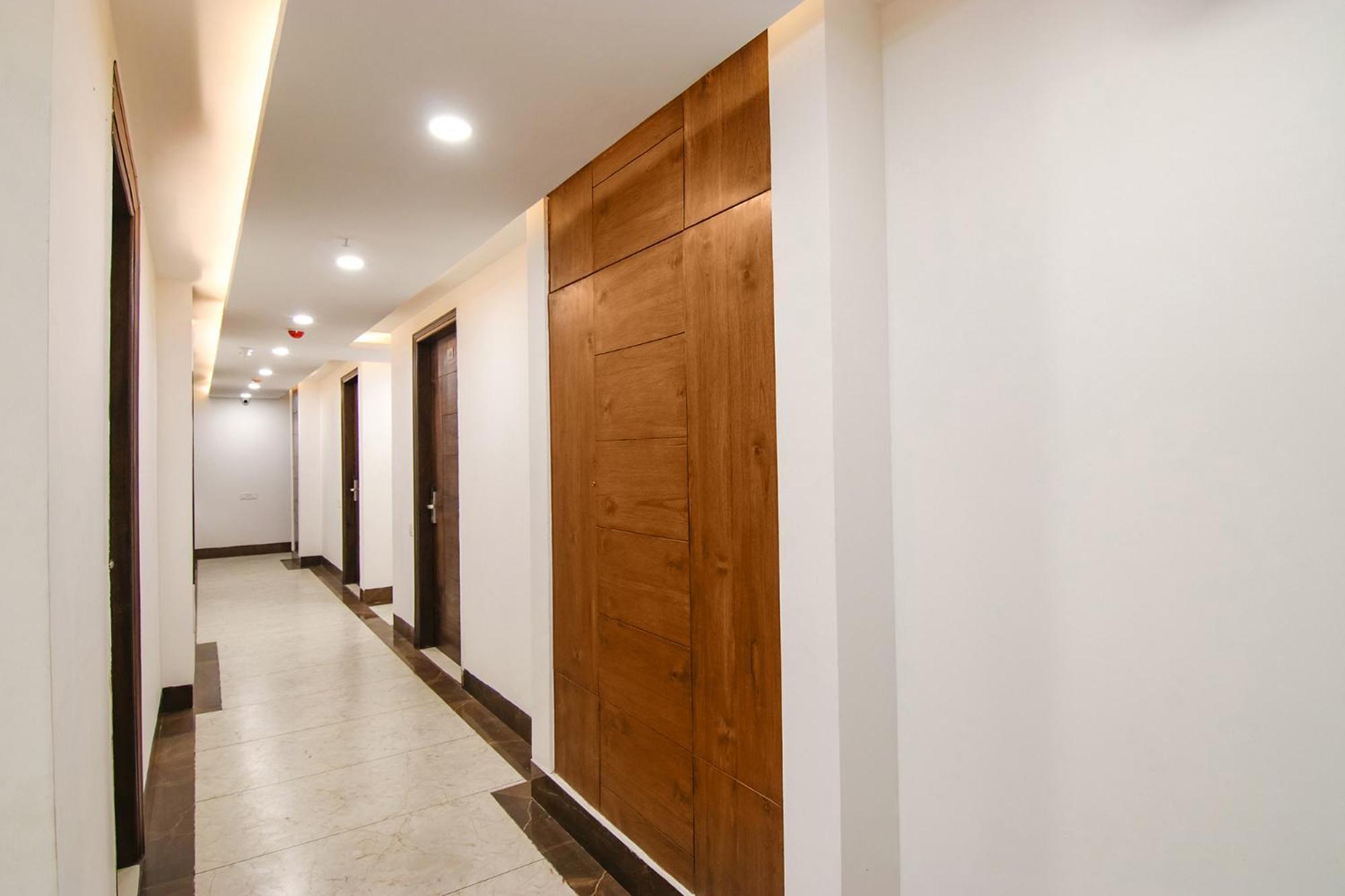 Fabhotel Prism Grand Zirakpur Buitenkant foto